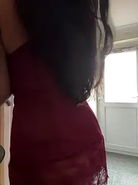 lizzzziee online show from June 4, 2026, 4:46 pm