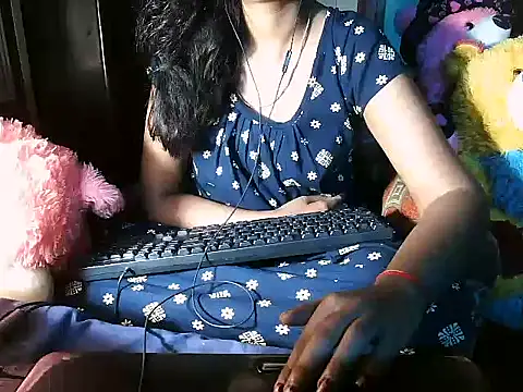 Half Girlfriend  online show from October 18, 2025, 6:41 pm
