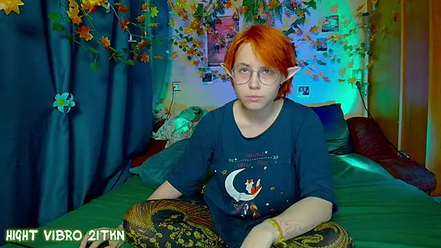 TrickyKitsune online show from November 3, 2025, 1:45 pm