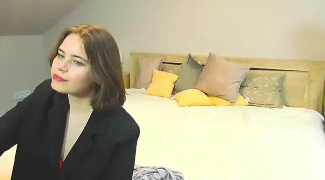 Snapshot of EricaElliott chatting on March 20, 2025, 1:37 pm EricaElliott online show from March 20, 2025, 1:37 pm