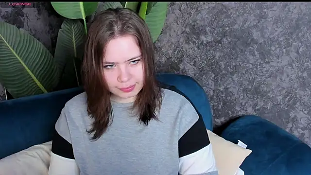 EricaElliott online show from November 13, 2025, 7:29 am