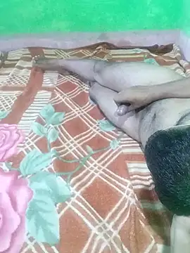 Coupleshow47 online show from May 15, 2026, 11:34 pm