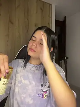 pretty angela1 online show from December 16, 2025, 1:54 am