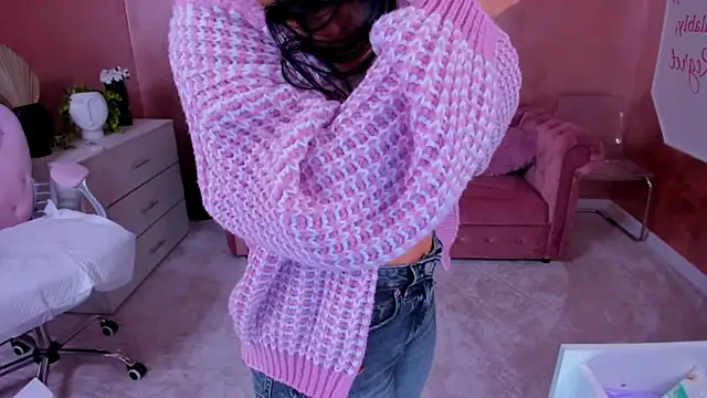 evanew  online show from February 9, 2025, 1:11 am