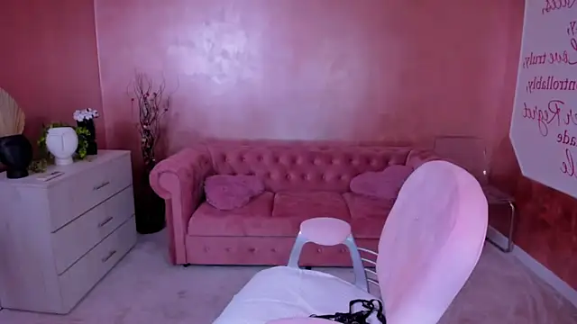 evanew  online show from February 10, 2025, 7:38 pm