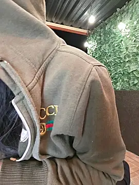 Isabellitasexi38 online show from April 6, 2026, 1:58 am