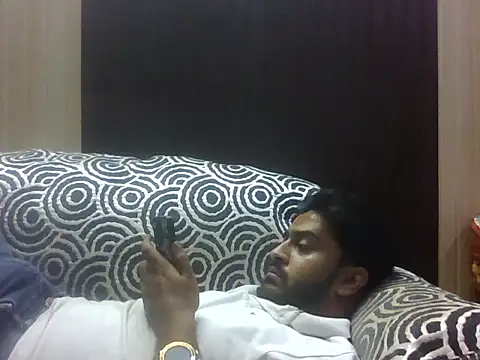 indihotguy online show from October 6, 2025, 2:25 pm