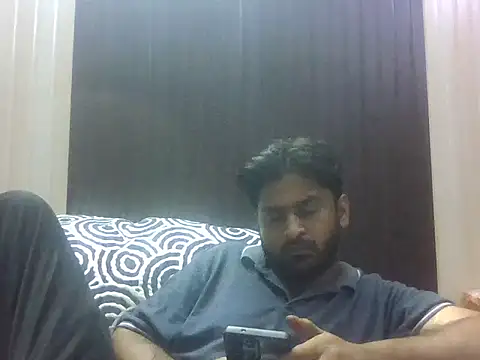 indihotguy online show from October 9, 2025, 1:42 pm