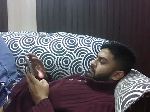 indihotguy online show from February 12, 2026, 9:37 am