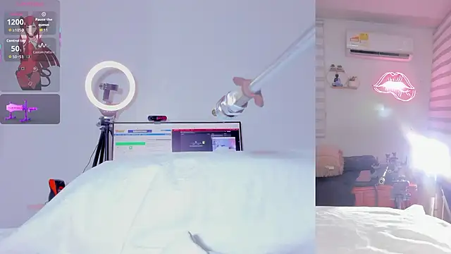 Maria Jones  online show from January 18, 2026, 1:31 am