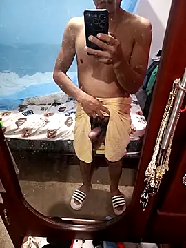 Snapshot of elmazitogrande chatting on October 16, 2025, 2:23 am elmazitogrande online show from October 16, 2025, 2:23 am