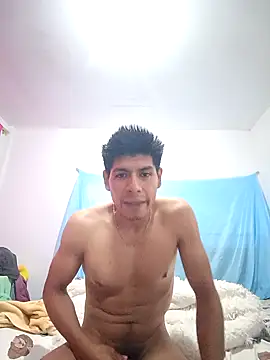 Snapshot of elmazitogrande chatting on October 17, 2025, 12:47 am elmazitogrande online show from October 17, 2025, 12:47 am