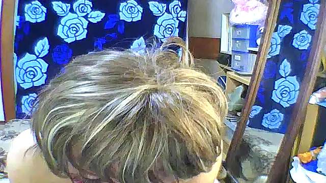 Snapshot of anakanakami chatting on December 2, 2025, 3:34 am anakanakami online show from December 2, 2025, 3:34 am