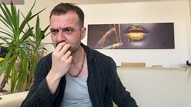 Snapshot of Asmodeuss666 chatting on February 25, 2025, 1:28 pm Asmodeuss666 online show from February 25, 2025, 1:28 pm