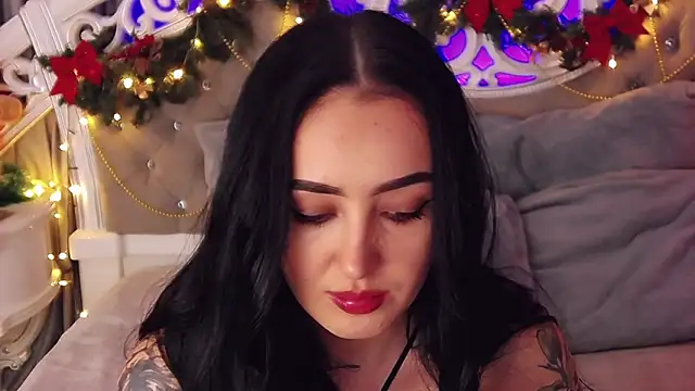 Snapshot of KimKhallifa chatting on January 13, 2026, 7:57 am KimKhallifa online show from January 13, 2026, 7:57 am