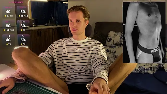 Snapshot of Leonnextdoor chatting on February 13, 2026, 9:55 pm Leonnextdoor online show from February 13, 2026, 9:55 pm