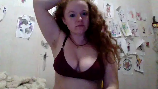 Snapshot of Rae_Jeannie chatting on March 22, 2026, 3:10 am Rae Jeannie online show from March 22, 2026, 3:10 am