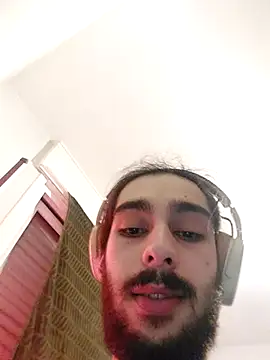 Snapshot of Levi_Latino chatting on February 15, 2025, 2:26 am Levi Latino online show from February 15, 2025, 2:26 am