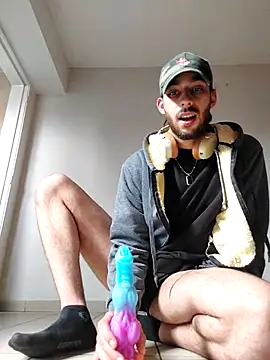 Snapshot of Levi_Latino chatting on October 25, 2025, 10:23 am Levi Latino online show from October 25, 2025, 10:23 am