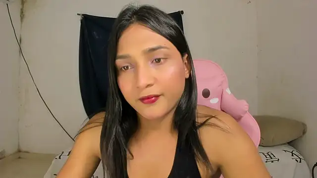 Miss noah18 online show from November 4, 2025, 9:14 pm