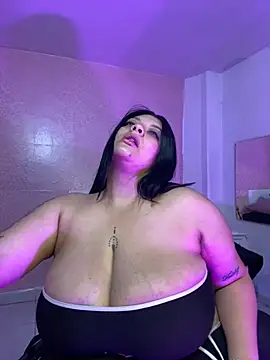 Snapshot of violeta_candyy_ chatting on December 2, 2025, 4:35 pm violeta candyy online show from December 2, 2025, 4:35 pm