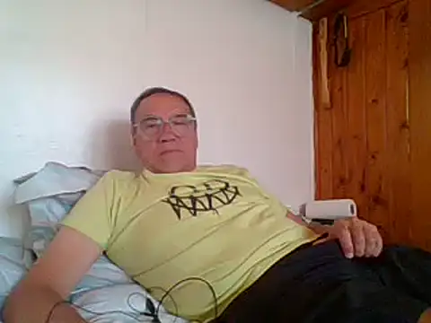 santiagon2015 online show from January 17, 2025, 6:54 pm