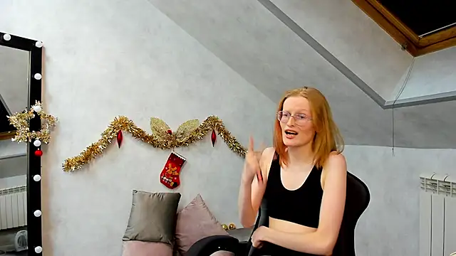 Snapshot of ElizabethHarpper chatting on January 7, 2025, 1:46 pm ElizabethHarpper online show from January 7, 2025, 1:46 pm