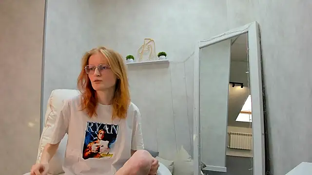 Snapshot of ElizabethHarpper chatting on February 2, 2025, 8:13 am ElizabethHarpper online show from February 2, 2025, 8:13 am