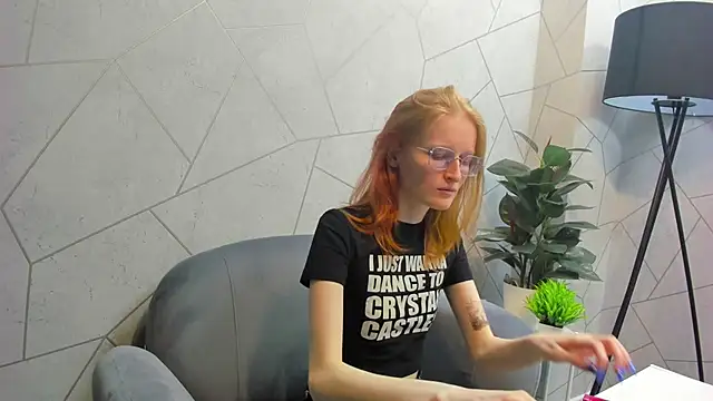 Snapshot of ElizabethHarpper chatting on February 27, 2025, 3:05 pm ElizabethHarpper online show from February 27, 2025, 3:05 pm