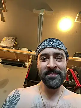 Snapshot of Faded-Solo chatting on June 27, 2026, 10:26 pm Faded-Solo online show from June 27, 2026, 10:26 pm