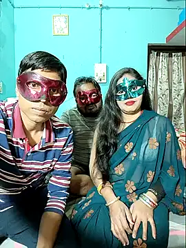 Snapshot of Hot_purva chatting on February 23, 2025, 5:39 pm Hot purva online show from February 23, 2025, 5:39 pm