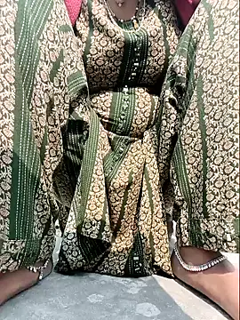 Hot purva online show from January 19, 2026, 6:39 am