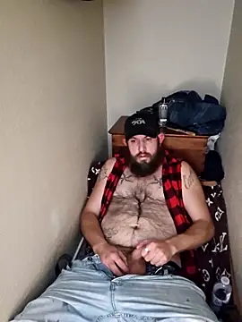 Snapshot of StruggleSnuggles chatting on January 6, 2025, 6:52 pm StruggleSnuggles online show from January 6, 2025, 6:52 pm