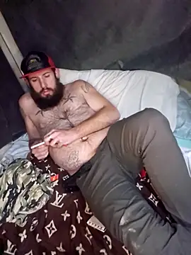 Snapshot of StruggleSnuggles chatting on February 25, 2025, 6:47 am StruggleSnuggles online show from February 25, 2025, 6:47 am