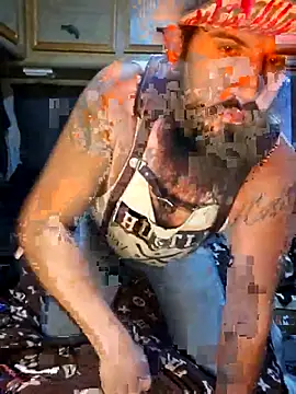 Snapshot of StruggleSnuggles chatting on October 21, 2025, 10:49 am StruggleSnuggles online show from October 21, 2025, 10:49 am