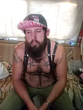 Snapshot of StruggleSnuggles chatting on October 29, 2025, 10:55 pm StruggleSnuggles online show from October 29, 2025, 10:55 pm