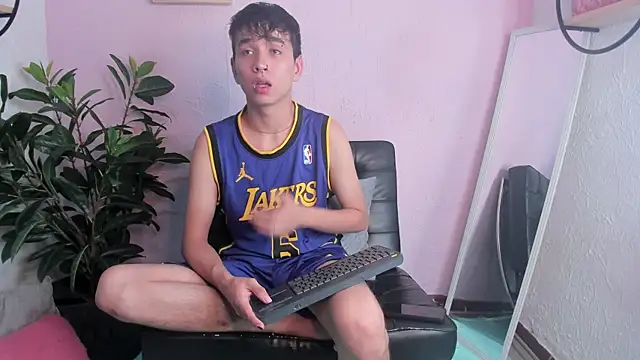 Brian-Ausslos online show from January 5, 2025, 3:34 pm