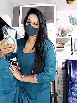 Best-Couple online show from November 10, 2025, 3:16 am