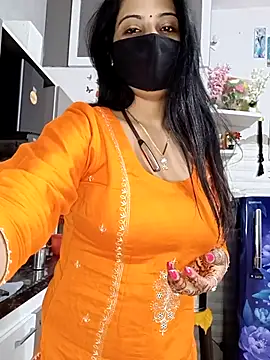 Best-Couple online show from February 17, 2026, 3:58 am