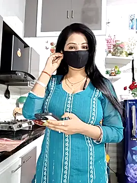 Best-Couple online show from April 15, 2026, 3:57 am