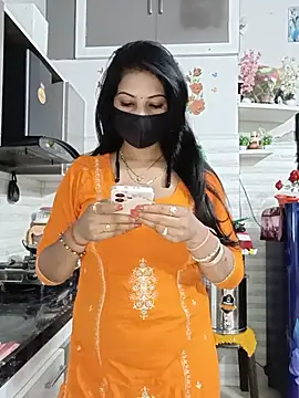 Best-Couple online show from June 30, 2026, 1:50 am