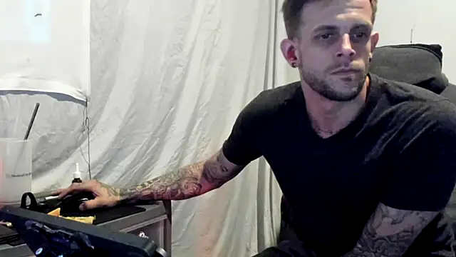 JamesMichael88 online show from March 22, 2025, 9:53 pm