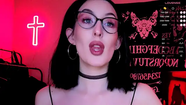 Miss Alice   online show from November 16, 2025, 12:49 am