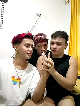 Lian Noath online show from January 6, 2025, 10:47 pm