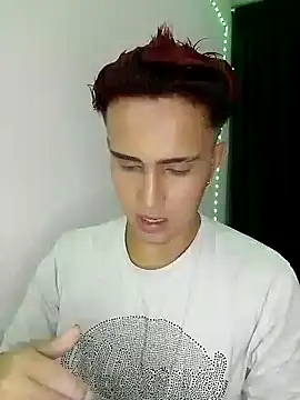 Lian Noath online show from February 5, 2025, 1:04 am