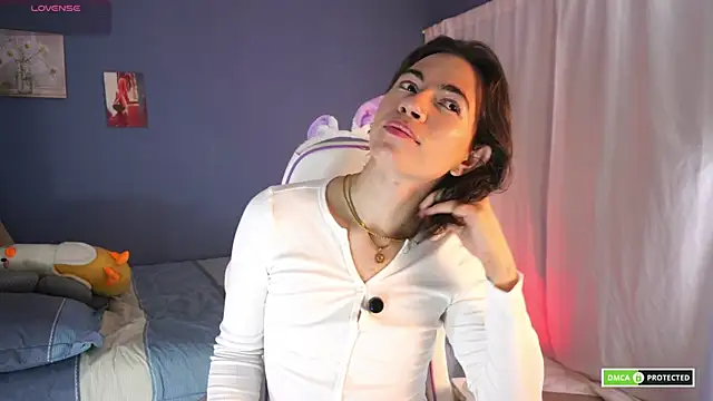 cute erelis  online show from March 4, 2025, 3:55 am