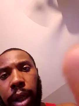 Snapshot of Caliclysm chatting on November 23, 2025, 1:44 pm Caliclysm online show from November 23, 2025, 1:44 pm