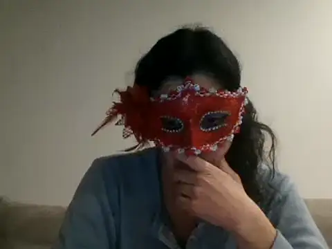 couple-tuga online show from February 13, 2025, 9:38 pm