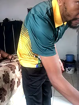 Snapshot of MKbesxxx chatting on November 4, 2025, 11:20 am MKbesxxx online show from November 4, 2025, 11:20 am