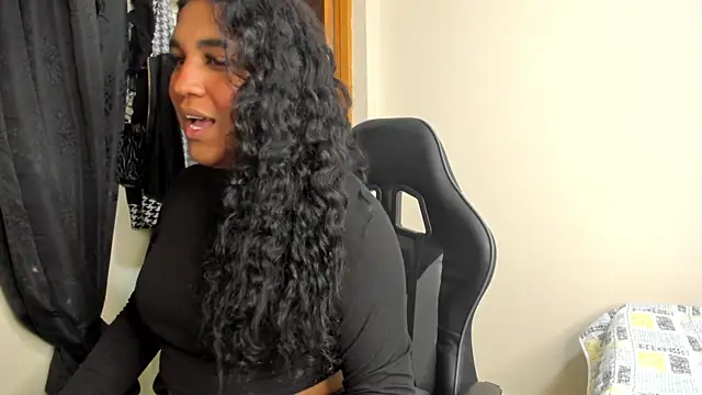 Snapshot of madisonbrunette chatting on January 4, 2025, 4:23 am madisonbrunette online show from January 4, 2025, 4:23 am